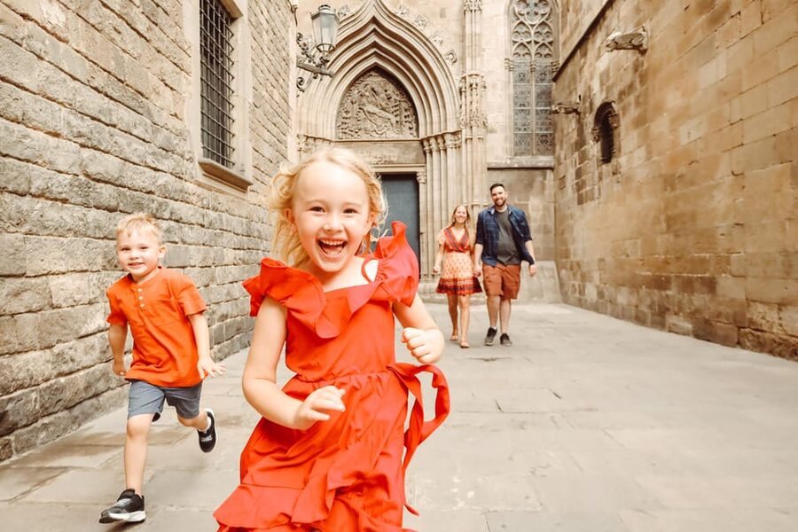 ✅ Barcelona: Sightseeing Professional Photoshoot Session - Why this Barcelona photoshoot is worth your time