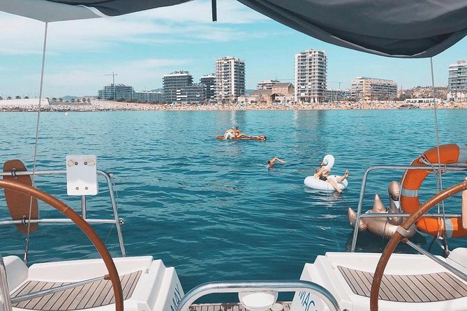 Barcelona Small Group Sailing with Snacks and Cava - Why this two-hour sail works so well