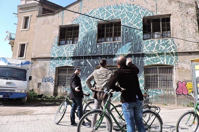 Barcelona Street Art and Graffitti Bicycle Tour - Key points before you book