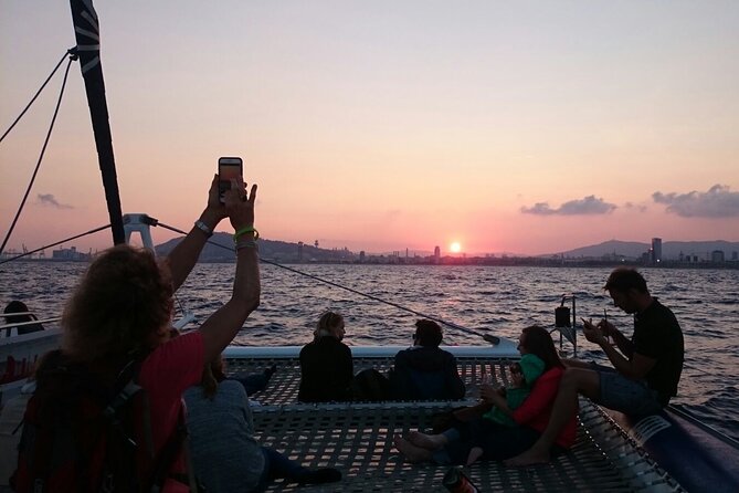 Barcelona Sunset Live Jazz Music Cruise - Who will enjoy this most?