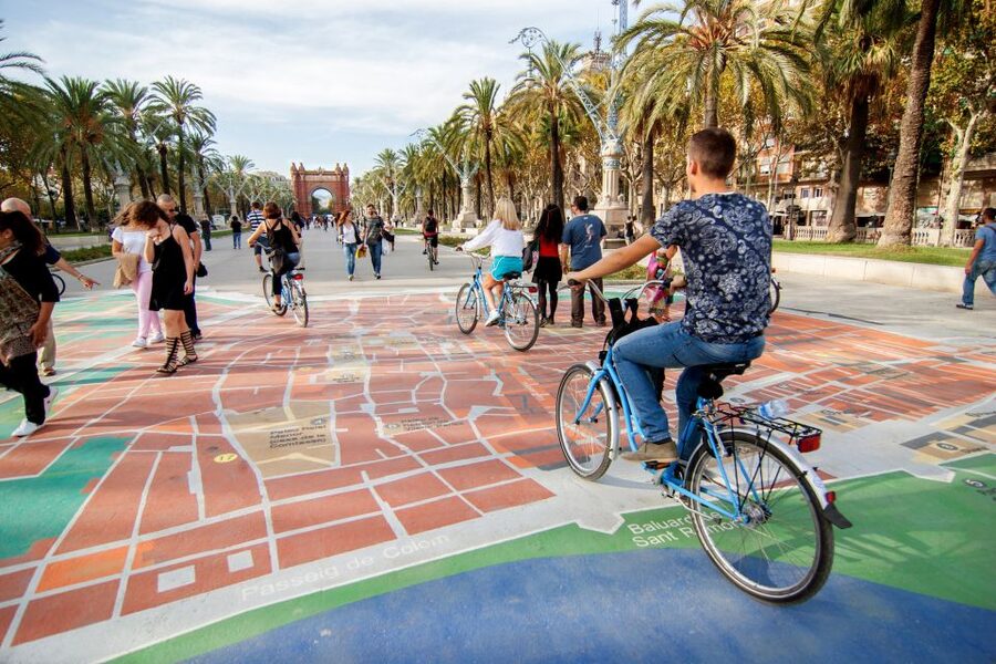 Barcelona Tapas 3-Hour Bike Tour - Four Tapas and a Drink by the Sea