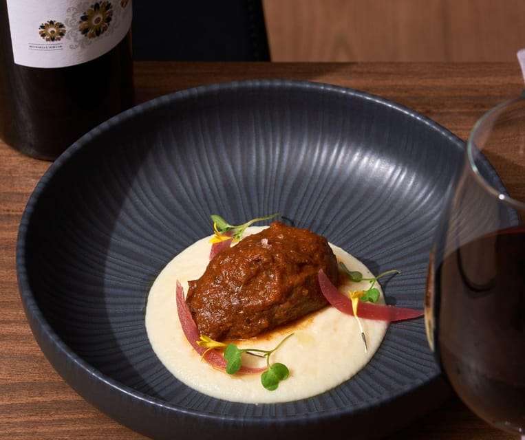 Barcelona: Wine Tasting and Tapas 5-Course Pairing Dinner - Course two: the cold appetizer and your first menu choice