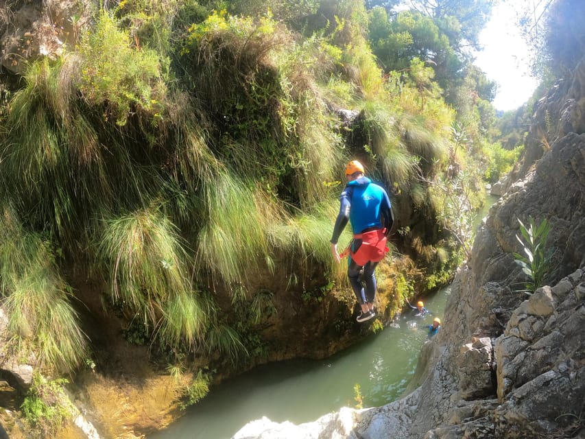 Benahavís: Canyoning Guided Tour at Guadalmina River - Who should book this canyoning tour?