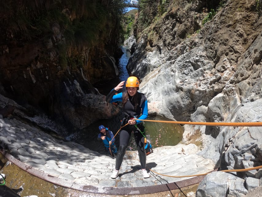 Benahavís: Canyoning Guided Tour at Guadalmina River - What the Guadalmina canyoning route is really like