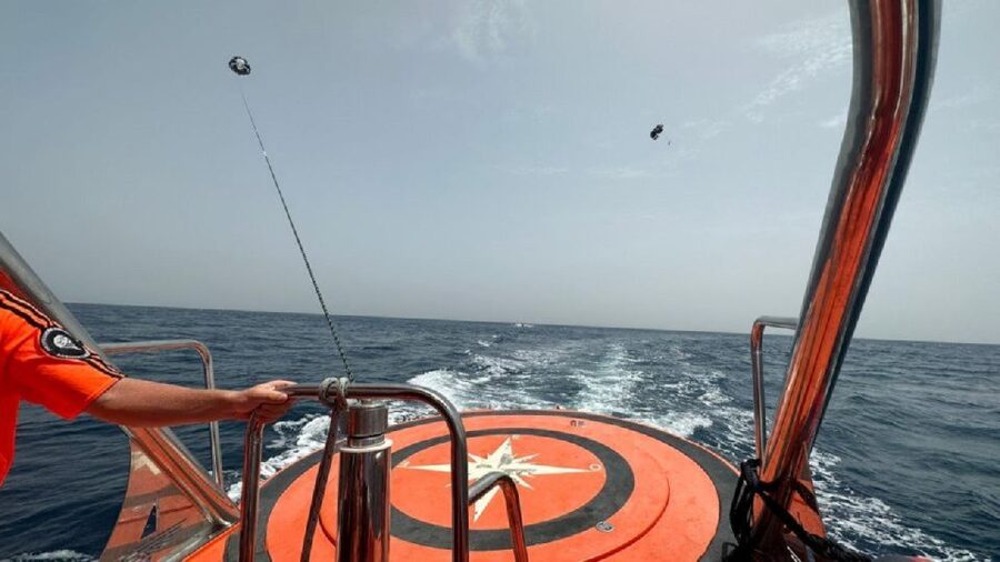Benalmádena: Deluxe Parasailing Flight from Benalmadena Port - Finding the orange boat at Benalmádena Port