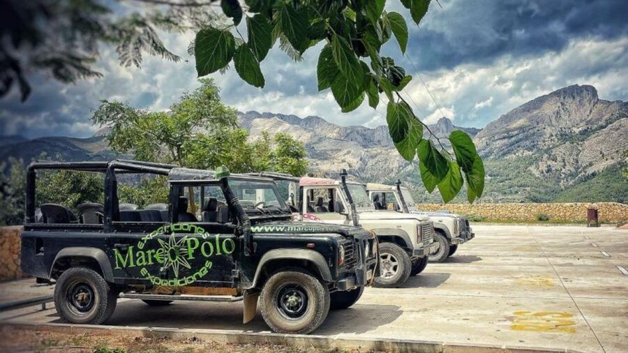 Benidorm: Guided Jeep Trip to Guadalest and Algar Falls - Guadalest, a small mountain town with big views
