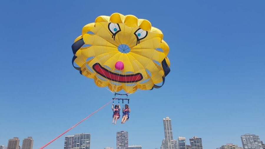 Benidorm: Parasailing Boat Trip with Costa Blanca Views - Meeting the boat at Playa de Poniente