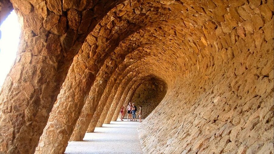 Best of Barcelona: Sagrada Familia & Park Guell with Pickup - Montjuïc and Mirador del Alcalde views