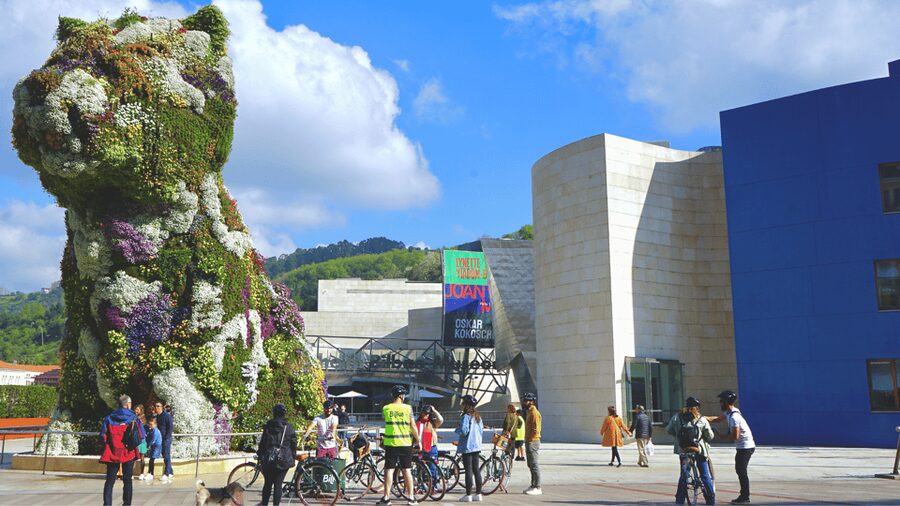Bilbao: City Highlights Guided Bike Tour - Key points at a glance