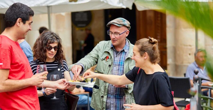 Bilbao: Exclusive Food & Wine Tasting Tour with Local Guide - Key points to know before booking
