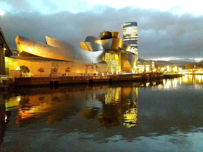 Bilbao: Guggenheim Museum Tour with Skip-the-Line Tickets - The museum’s story is part of the art