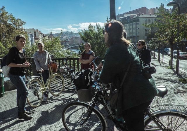 Bilbao: Guided Highlights Small Group or Private E-Bike Tour - Why an e-bike works so well in Bilbao