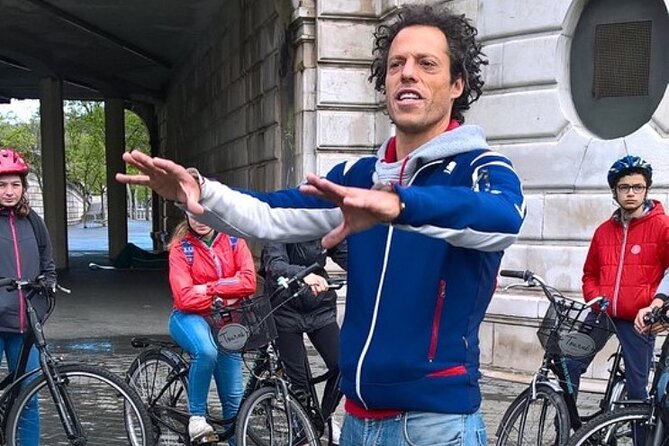 Bilbao Highlights 3-hour E-Bike tour: Small Group or Private Tour - Plaza Euskadi, Iberdrola Tower, and modern Bilbao