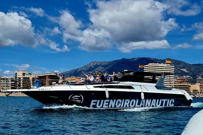 Boat Trip in Fuengirola, Dolphin Watching and Drinks - A two-hour yacht ride from Fuengirola