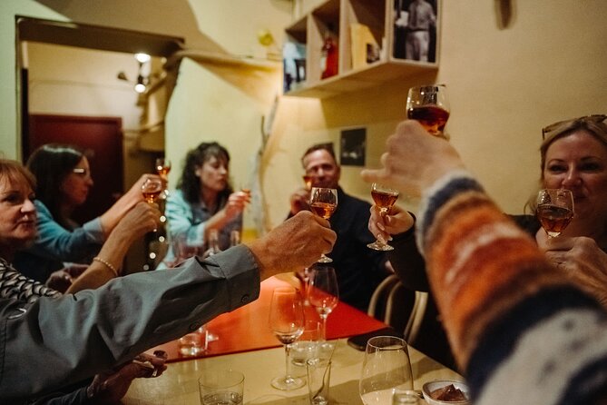 Bohemian Barcelona Neighborhood Evening Tapas & Wine Tour - First stop: Santagustina and a glass of Cava