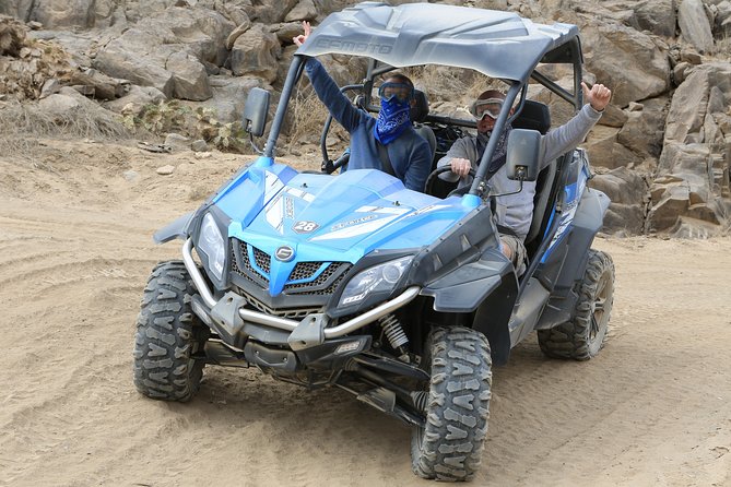 Buggy Tour Gran Canaria - Climbing the paved roads to Ayagaures