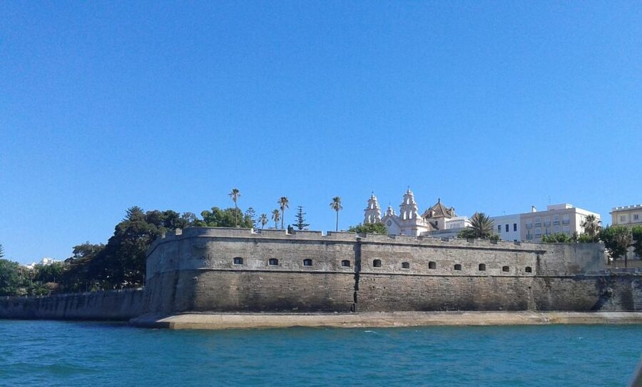 Cádiz: Bay of Cádiz Catamaran Tour with Host - The southern route, with bridges and shipyards