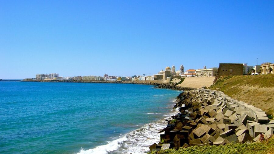 Cadiz: City Bike Tour - Along the walls, port, and beaches