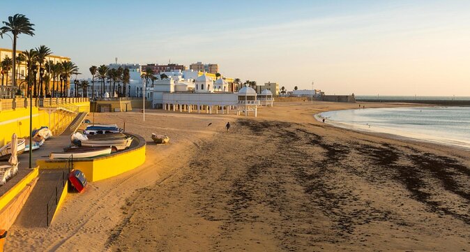 Cadiz Small Group Bike Tour - Castillo de Santa Catalina and the edge of La Caleta