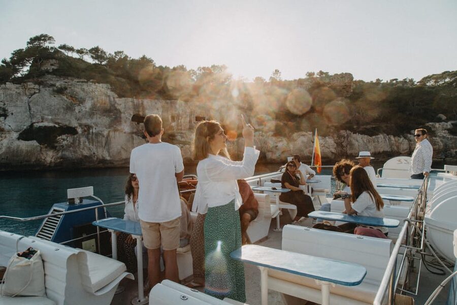 Cala'n Bosch: 2-Hour Sunset Sightseeing Tour - Key points to know before you go