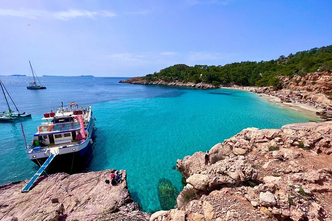 Cala Salada and Unspoiled North Beach Tour. Snorkelling and Aquarium - The quick take