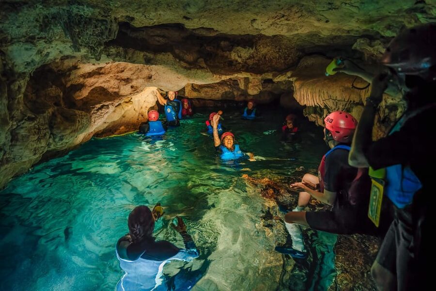 Cala Varques: Guided Sea Caves Kayak & Snorkeling Expedition - Guides, safety, and the feel of the group