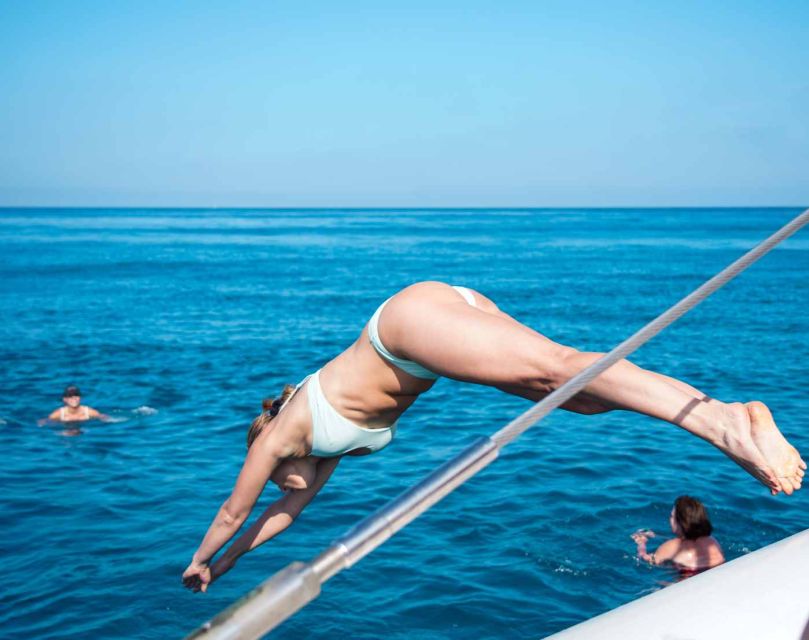 Calpe: Catamaran Tour with Optional Swim Stop - Booking and practical choices