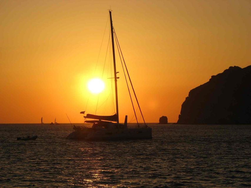 Calpe: Sunset Cruise with Sparkling Wine - Arriving At Puerto Calpe