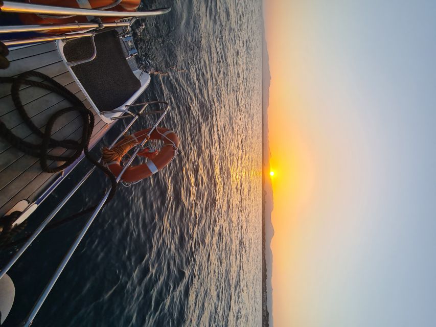 Cambrils: Costa Dorada Sunset Catamaran Cruise with Drinks - Leaving Cambrils for a Costa Dorada evening