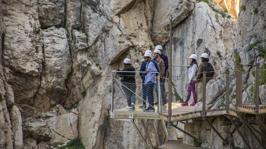 Caminito del Rey: Guided Hiking Tour with Entrance Tickets - Walking the cliff paths above El Chorro Gorge