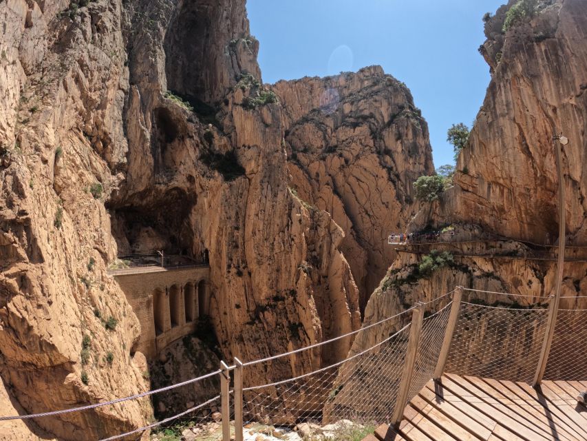 Caminito del Rey: Guided Tour and Entry Ticket - Meeting the guide at the northern entrance