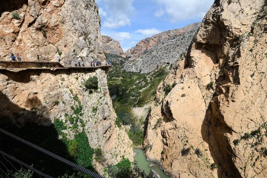 Caminito del Rey: Guided Tour with 1 Drink and Shuttle Bus - What the $44 price really includes