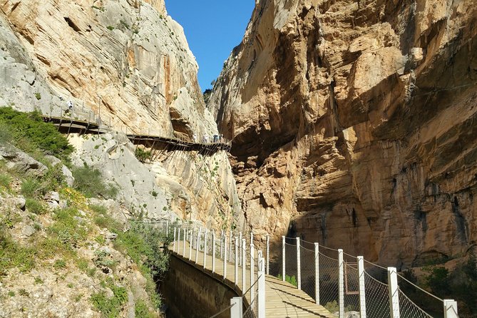 Caminito del Rey Small Group Tour from Malaga with Picnic - The return journey and six-hour timing