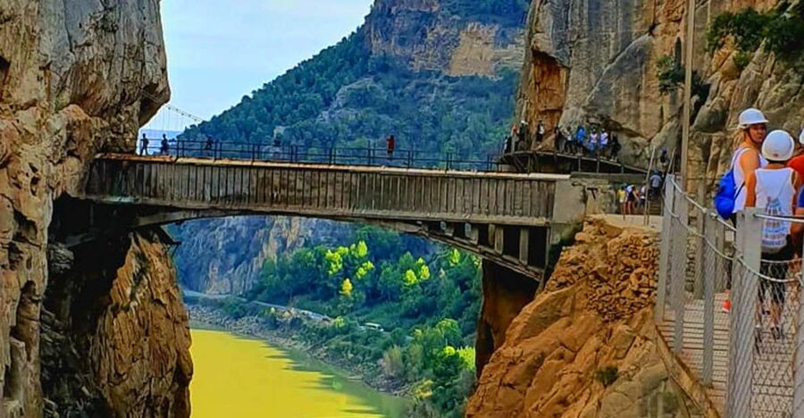 Caminito del Rey: Tour with Official Guide and Drink - The Gorge Walk: High Views Without a Technical Climb