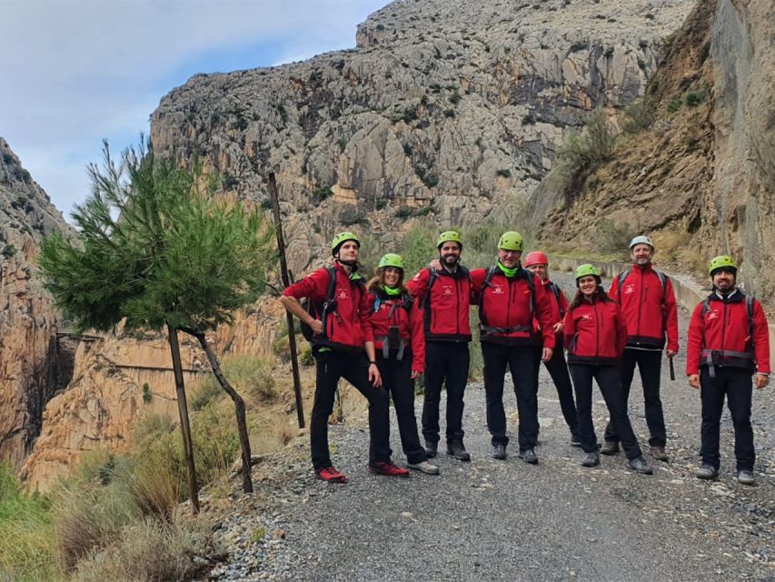 Caminito del Rey: Tour with Official Guide and Drink - Guides Who Keep the Walk Moving