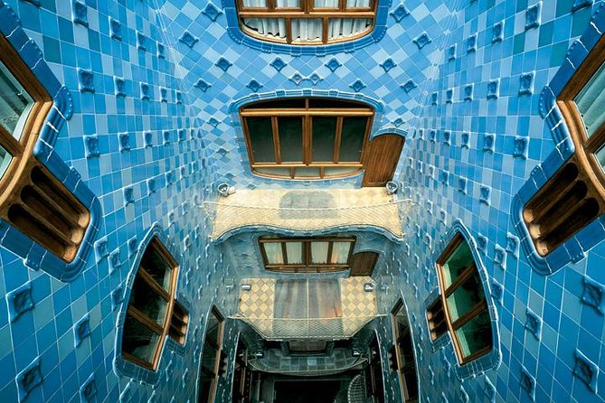 Casa Batllo Admission Ticket with Intelligent Audio Guide - Entering the Noble Floor and main rooms
