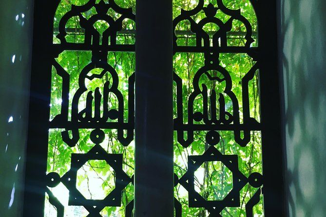 Cathedral and Real Alcàzar in Italian - What the guide adds to the experience