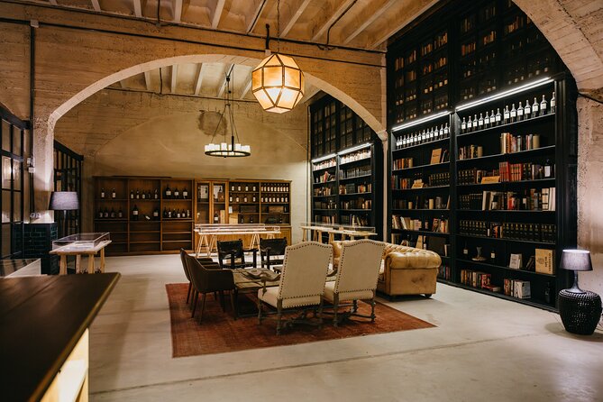 Complete winery experience: visit, tasting and traditional food - From Félix María de Samaniego to a modern winery visit