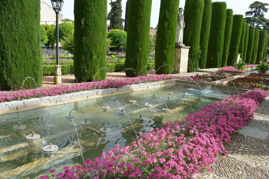Cordóba: Gardens & Fortress of Catholic Monarchs Guided Tour - Inside the fortress, where royal power changed hands