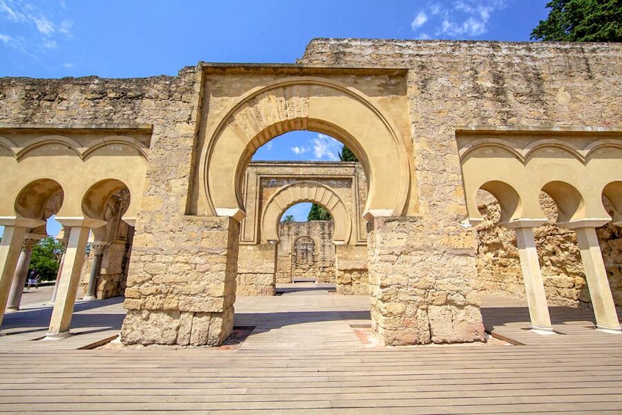 Córdoba: Guided Tour of Azahara Medina - The one-hour visitor center sets the scene
