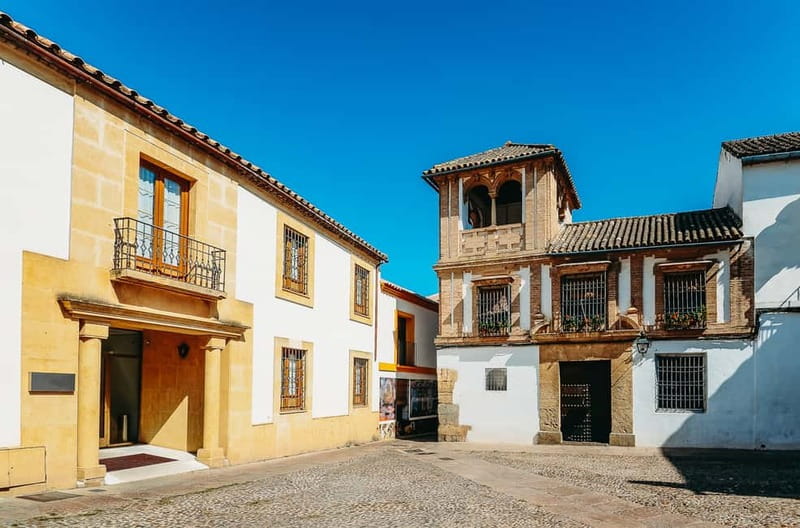Córdoba: Jewish Quarter, Mosque, and Alcázar Tour - Key points at a glance