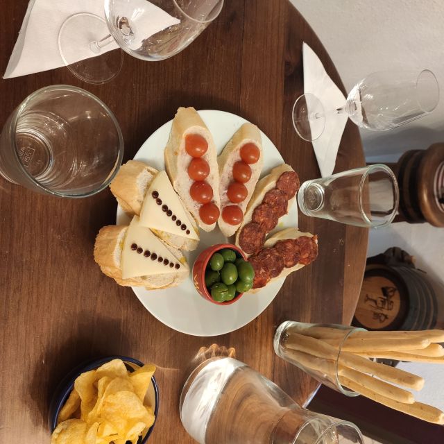 Córdoba: Local Wine Tasting Evening - The value of $28 per person
