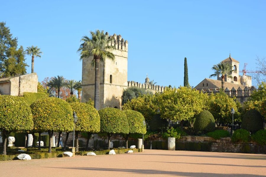 Cordoba: Monuments Walking Tour - Who should book this walking tour?