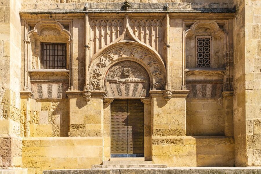 Cordoba: Mosque-Cathedral E-Ticket with Audio Guide - How the Audio Guide Performs