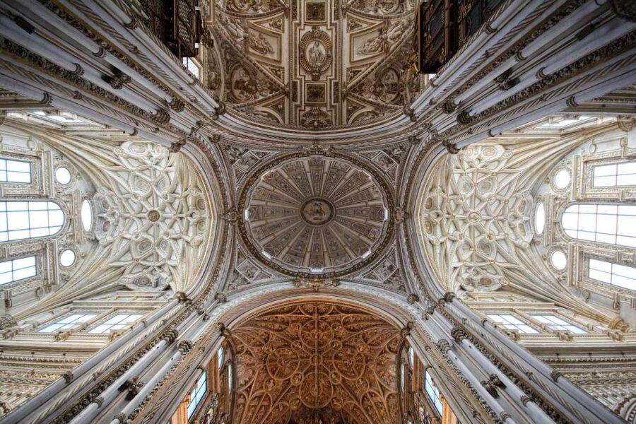 Cordoba Mosque-Cathedral: Skip-the-Line Guided Tour - Fernando III and the cathedral within the mosque