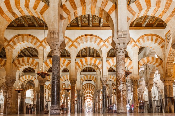 Cordoba Mosque & Jewish Quarter Guided Tour with tickets - Entering the Mosque-Cathedral of Córdoba