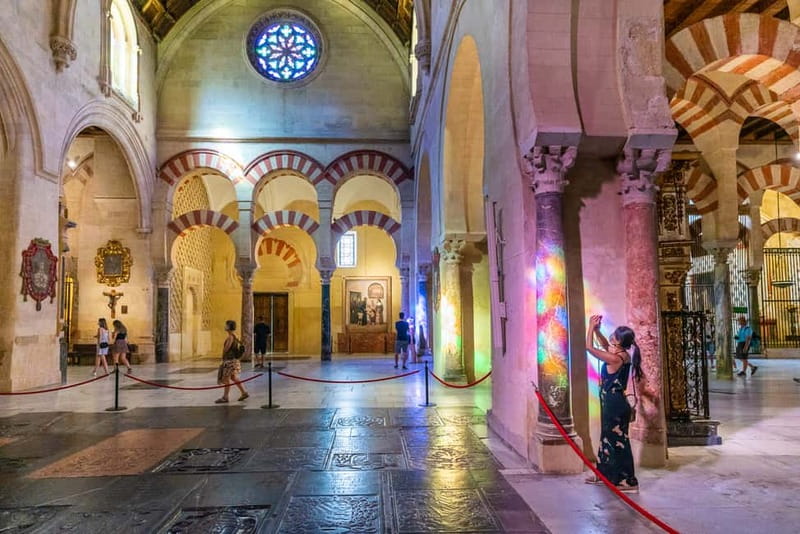 Córdoba: Mosque, Jewish Quarter & Tour with Ticket - Inside the Mosque-Cathedral for about 75 minutes