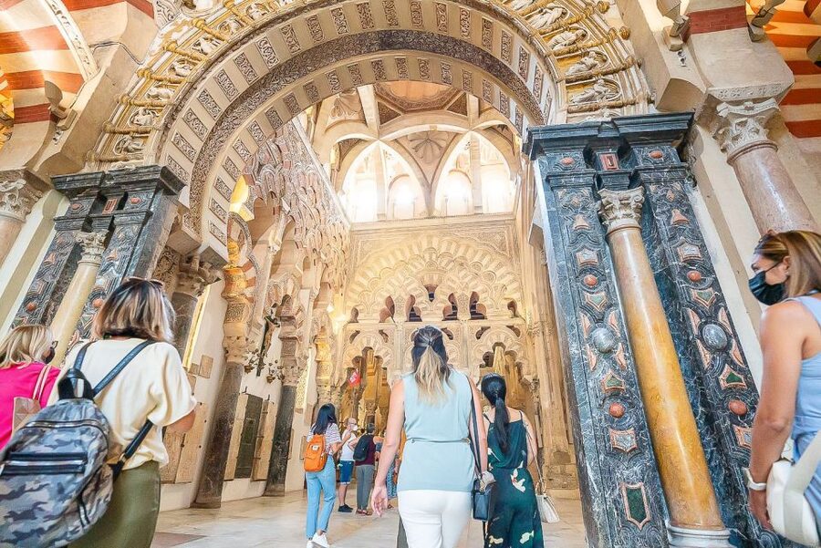 Córdoba: Skip-the-Ticket-Line Mosque-Cathedral Guided Tour - The Patio de los Naranjos sets the mood