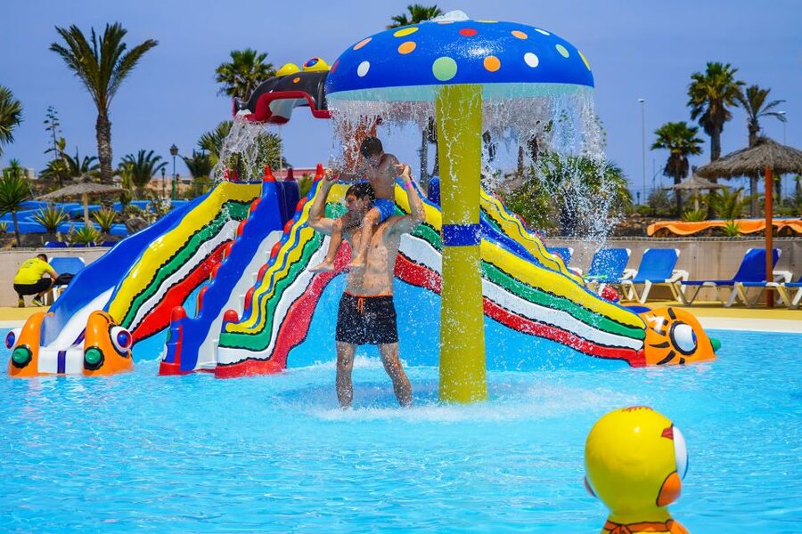 Corralejo: Acua Water Park Entry Ticket - Loungers, shade, and the hot Corralejo sun