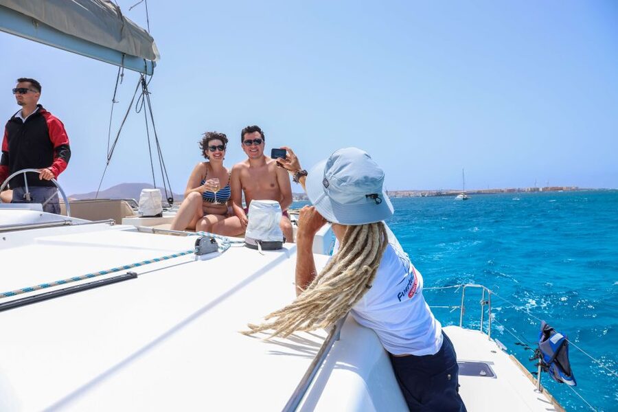 Corralejo: Adults-Only Catamaran Day Trip to Lobos Island - Practical tips for a better half-day